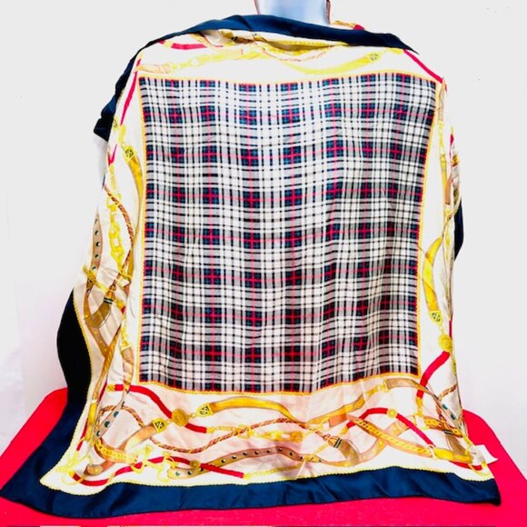 Classic Formal  Italian Black Leather  Bally Shoulder/Handbag + 100% /Silk scarf - Picture 9 of 16